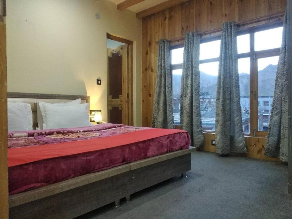 Homestay White House Leh